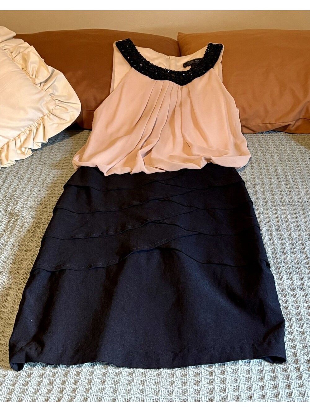 Dressbarn Collection Colorblock Cocktail Dress Pink Black Beaded Neck Size 4